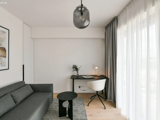 Krátkodobý pronájem bytu 3+kk 77 m² Rohanské nábřeží